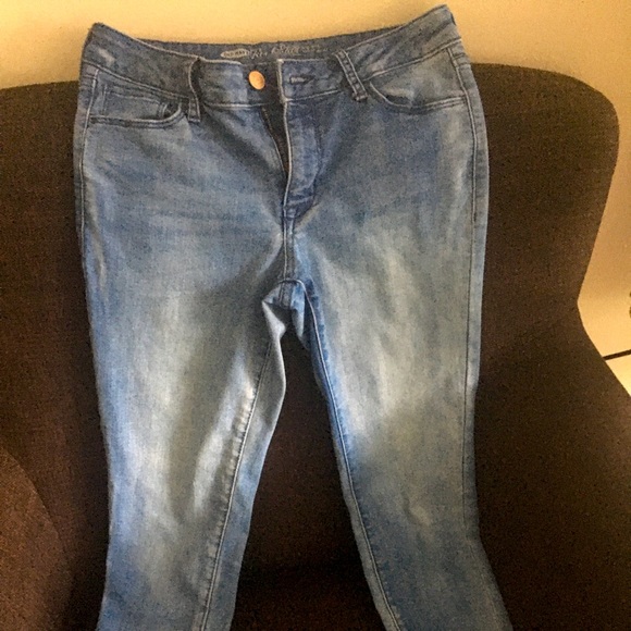 Old Navy Rockstar jeans ankle cut - Picture 1 of 3
